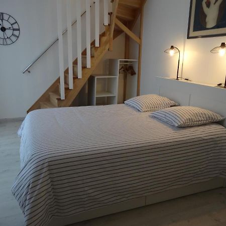 Les Petites Tuileries Bed and Breakfast Bray-sur-Seine Exteriör bild