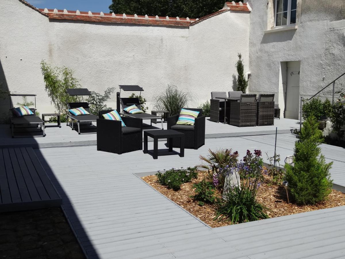 Les Petites Tuileries Bed and Breakfast Bray-sur-Seine Exteriör bild